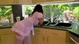 سكس بنات صغيرة وأخي ناما وراي