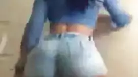 عجوزة مع شاب سكس