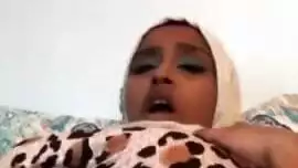 لبوه مصريه بتبعبص في كسها سكس جماعي