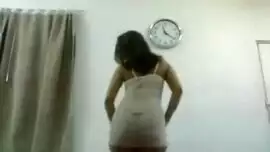 أحلي هز ورقص لبنت سعودية بقميص النوم الشفاف