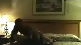 مثير جبهة تحرير مورو الإسلامية مع كبير الثدي يعرض لها بريق في اثنين من أشرطة الفيديو الإباحية القريبة
