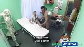طبيبة تنك من ممرضه