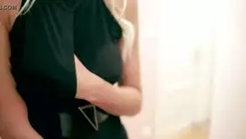 سكس ادخل الإصبع بالكس