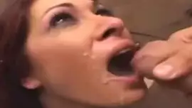 سكس في مضاهرات العرق