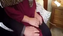 شرموطة عربية عايزة حدا يفشخها نيك وسكس في كسها