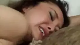 انجلينا جولي في مص الزب قذف المني في الوجه