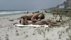 الجنس الهواة إلى الشاطئ! F70