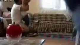 شاب عربي يتحرش باخته وهي نائمه