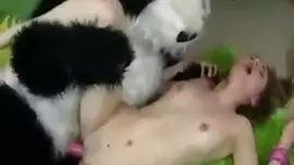 فيديوإغتصاب حيوانات و إمرأة