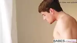 تايلر وامه سيكس