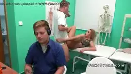 مونيكا تزور طبيب النساء الذي يمارس الجنس معها الإباحية