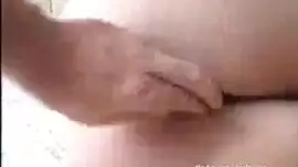 نيك الاب لبنته وزميلتها في حصة مساج منزلي سكس