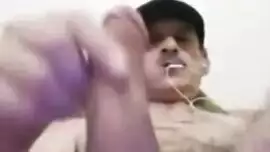 يلعب مع سكس