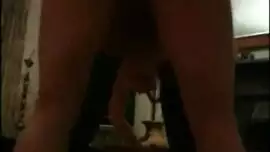 طالبه صغييعمل في السكس وزب الرجل زي علبه الديول