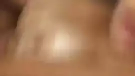 بنات سعودية تعمل فيديو