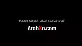 دكتوره اسنان الاطفال تعالج مترجم عربي