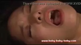 مقطع فيديو جنسي ساخن لزوجة الديوة تتناك امامه