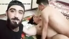 الجنس هو تحول عربي يصور زوجته بينما هي محارم سفاح المحارم XNXN