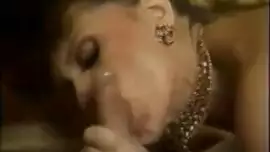 تعذب امرأة سمراء مجبرة لعق وأصبع نفسها فيديو إباحي مجاني