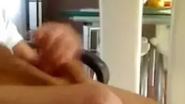 سكس السباك ينيك بنت وامها